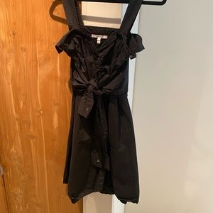 Black sleeve style dress